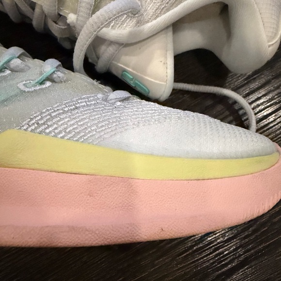 NEW Sabrina 3 Women's Size 5 Summit White/Iron Grey - Picture 3 of 8